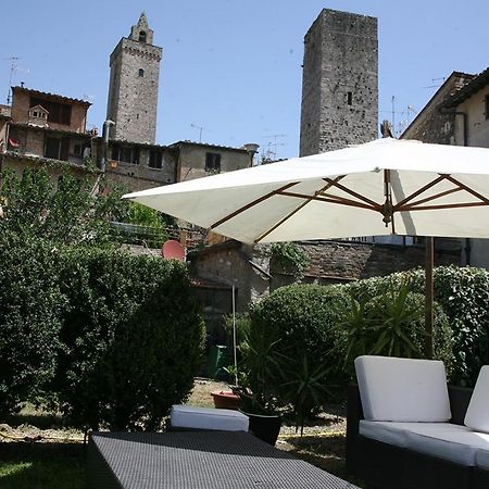 Casa Glicine - San Gimignanoアパートメント エクステリア 写真