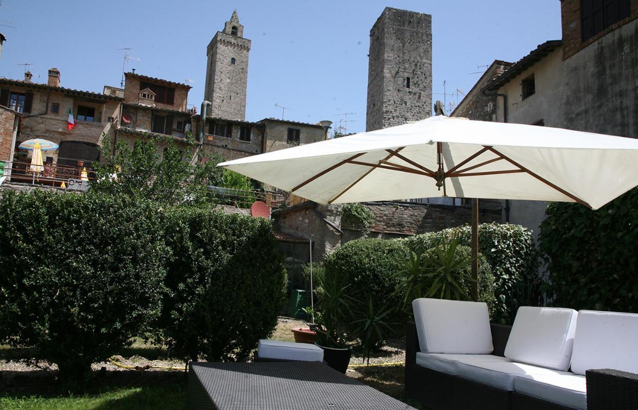 Casa Glicine - San Gimignanoアパートメント エクステリア 写真